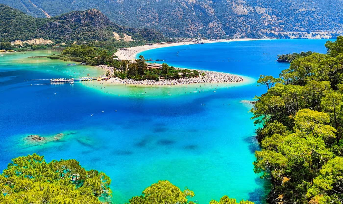 On the Beach FREE Mobile Data on Holiday UNiDAYS student discount